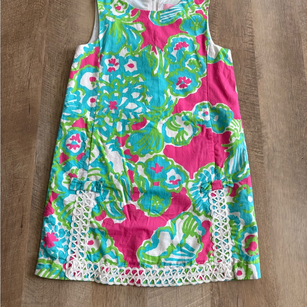 Colorful Floral Sleeveless Dress with Lace Detail